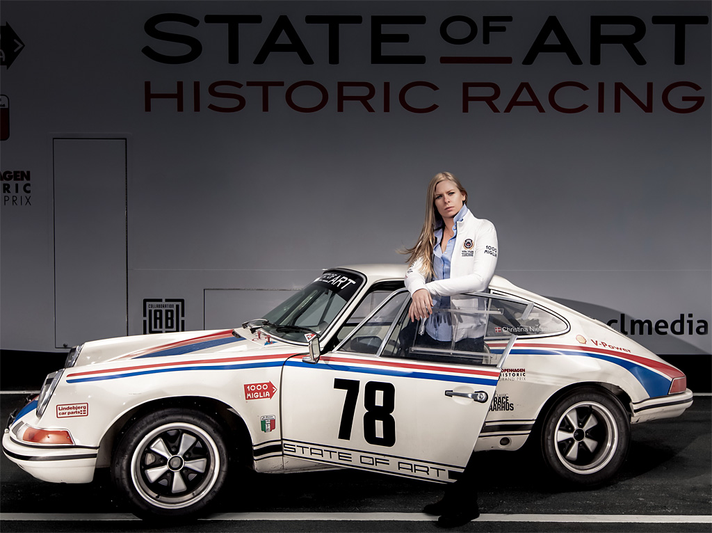 20-årige Christina Nielsen skal deltage i Classic Race Aarhus med denne Porsche 911 fra Team State of Art
(Foto: Mads Dreier)